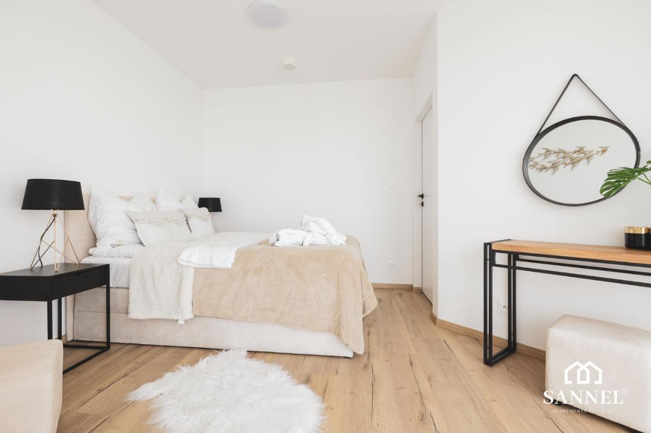 Apartament Prestige Z Dostepem Do Basenow,Strefy Saun,Jacuzzi - Pinea Apartments Pobierowo-Sannel Apartments For Rent Exterior photo